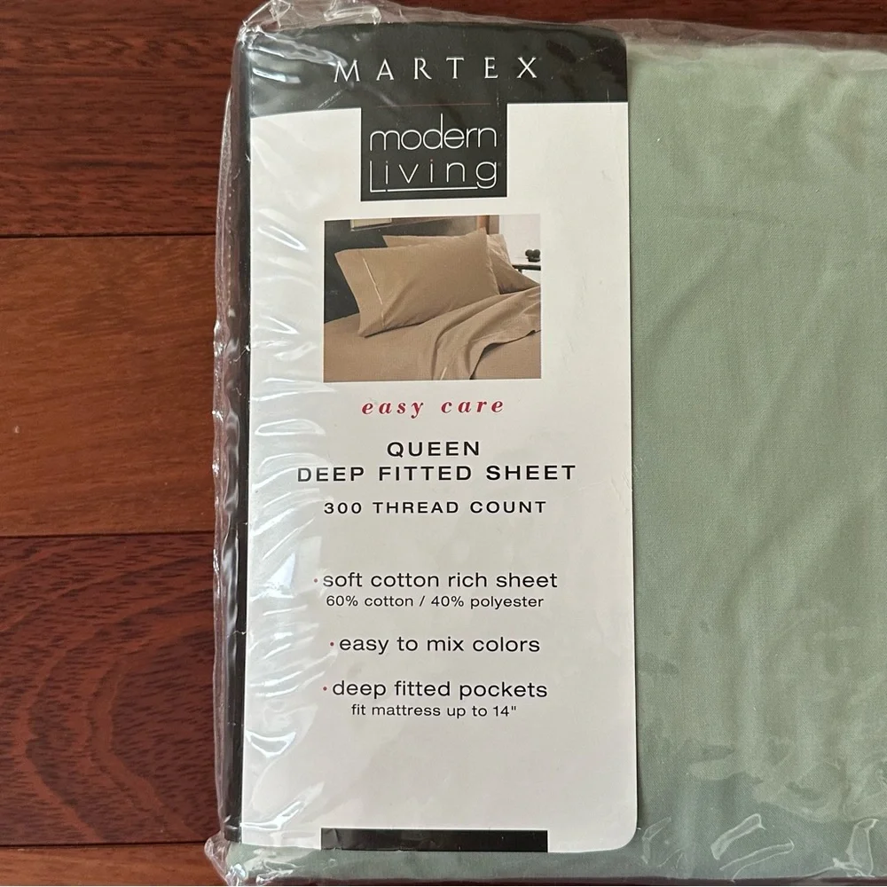 NWT Martex Queen Size Fitted Sheet